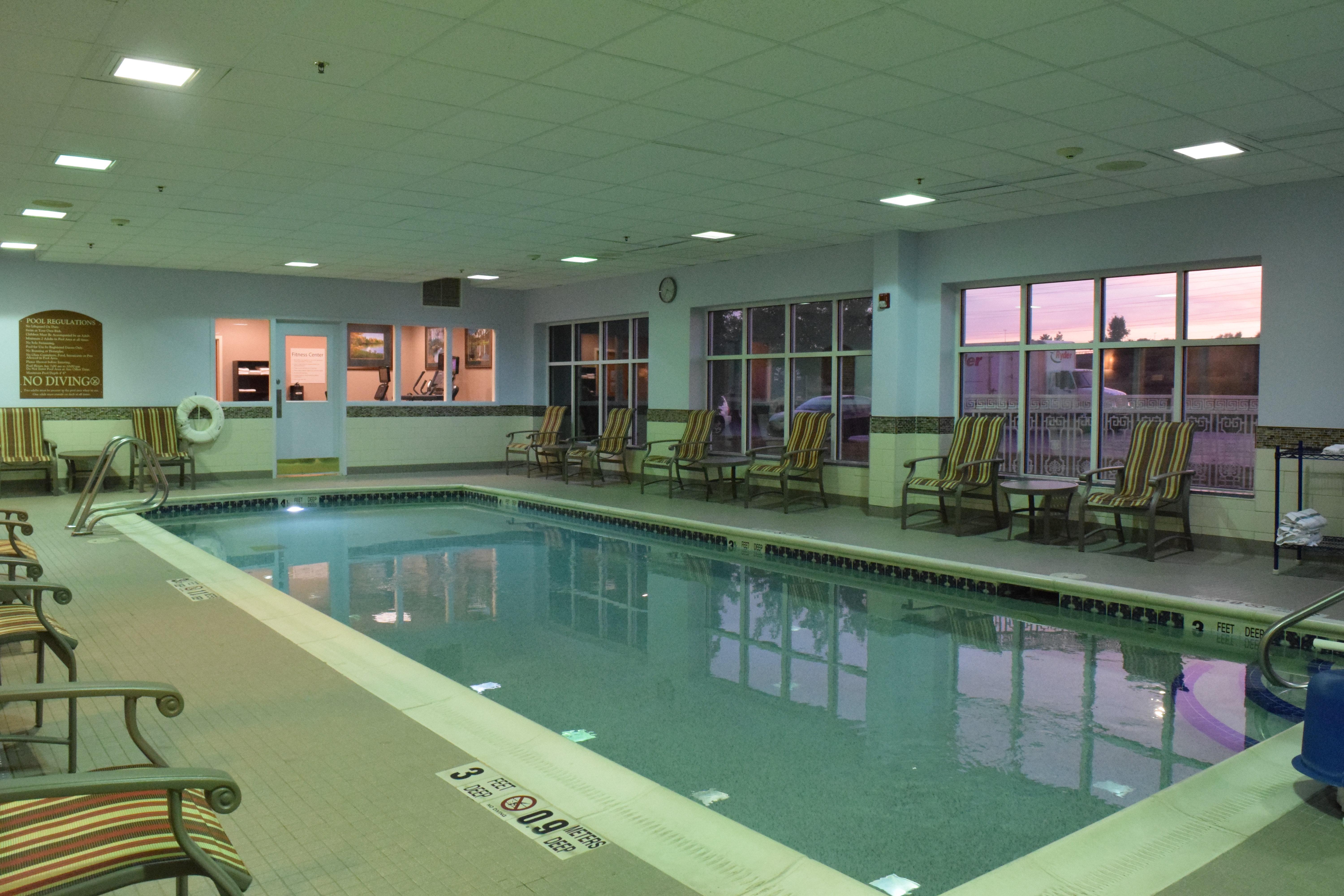Holiday Inn Express Hotel & Suites Watertown - Thousand Islands By Ihg エクステリア 写真