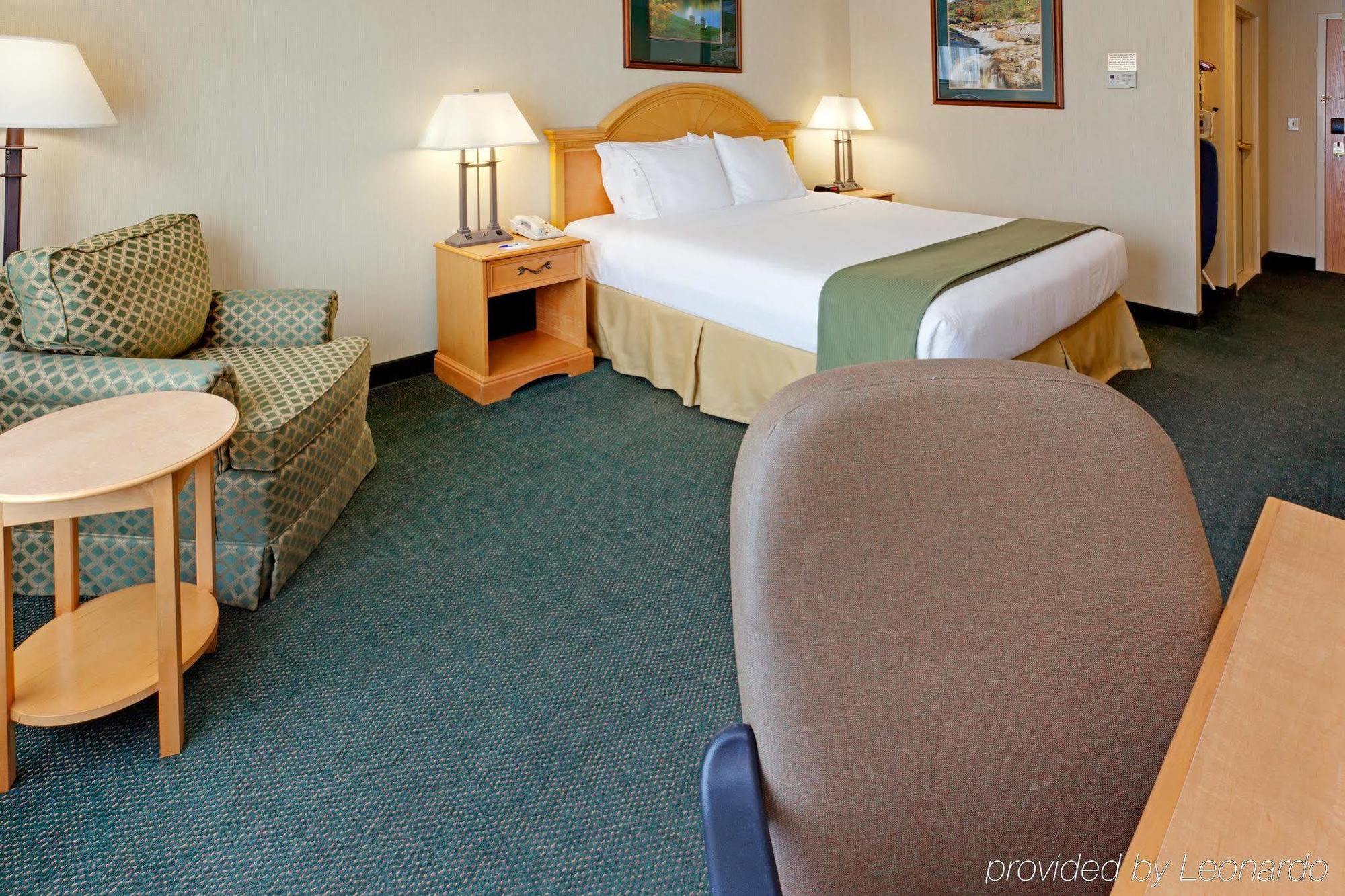 Holiday Inn Express Hotel & Suites Watertown - Thousand Islands By Ihg 部屋 写真